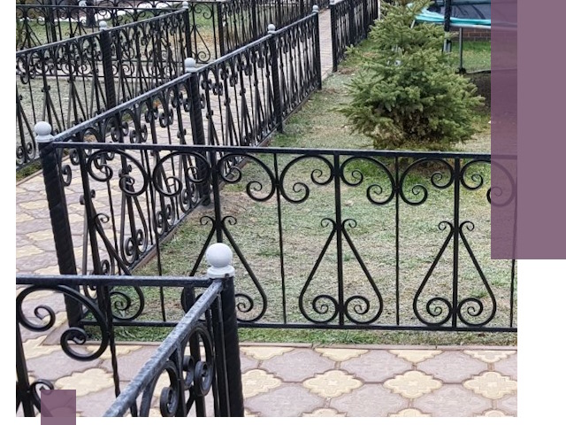Кованые газонные ограждения под ключ в Губкине