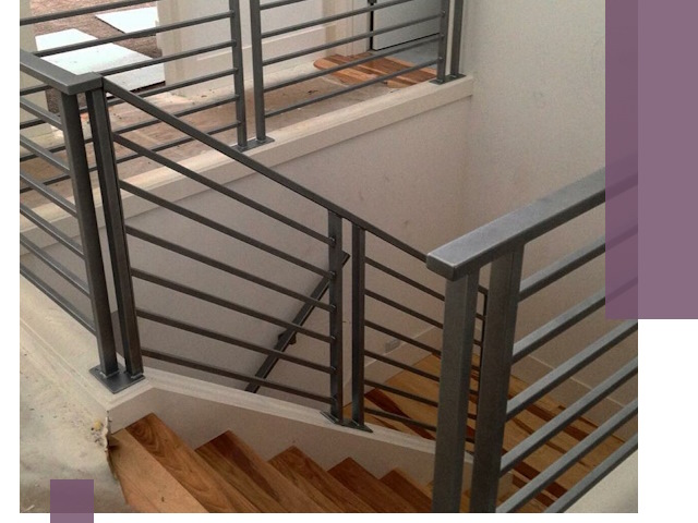 Изготовление поручней из металла и дерева в Губкине